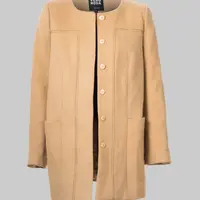 معطف من فيرو مودا